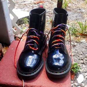 Doc Martens rainbow patented 1460
